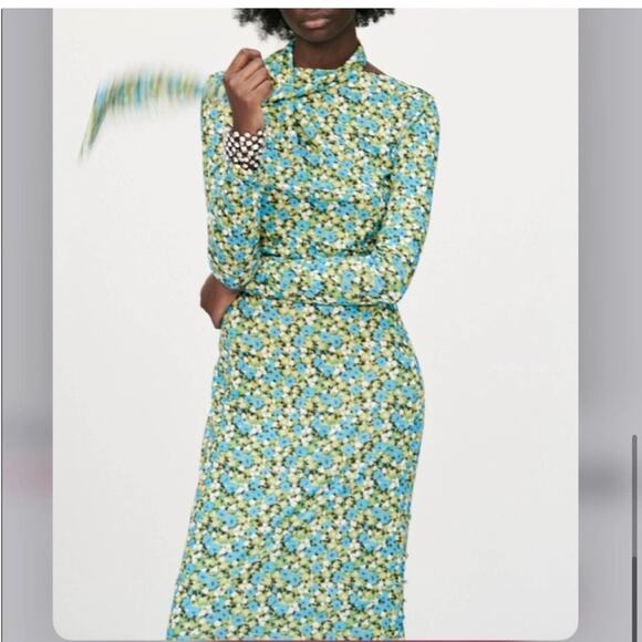 Zara Midi Floral Dress Size Large - Picture 7 of 15